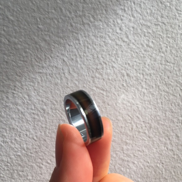 Color changing mood ring! - Picture 5 of 7